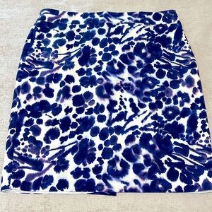 Ann Taylor Pencil Skirt.          Excellent Condition